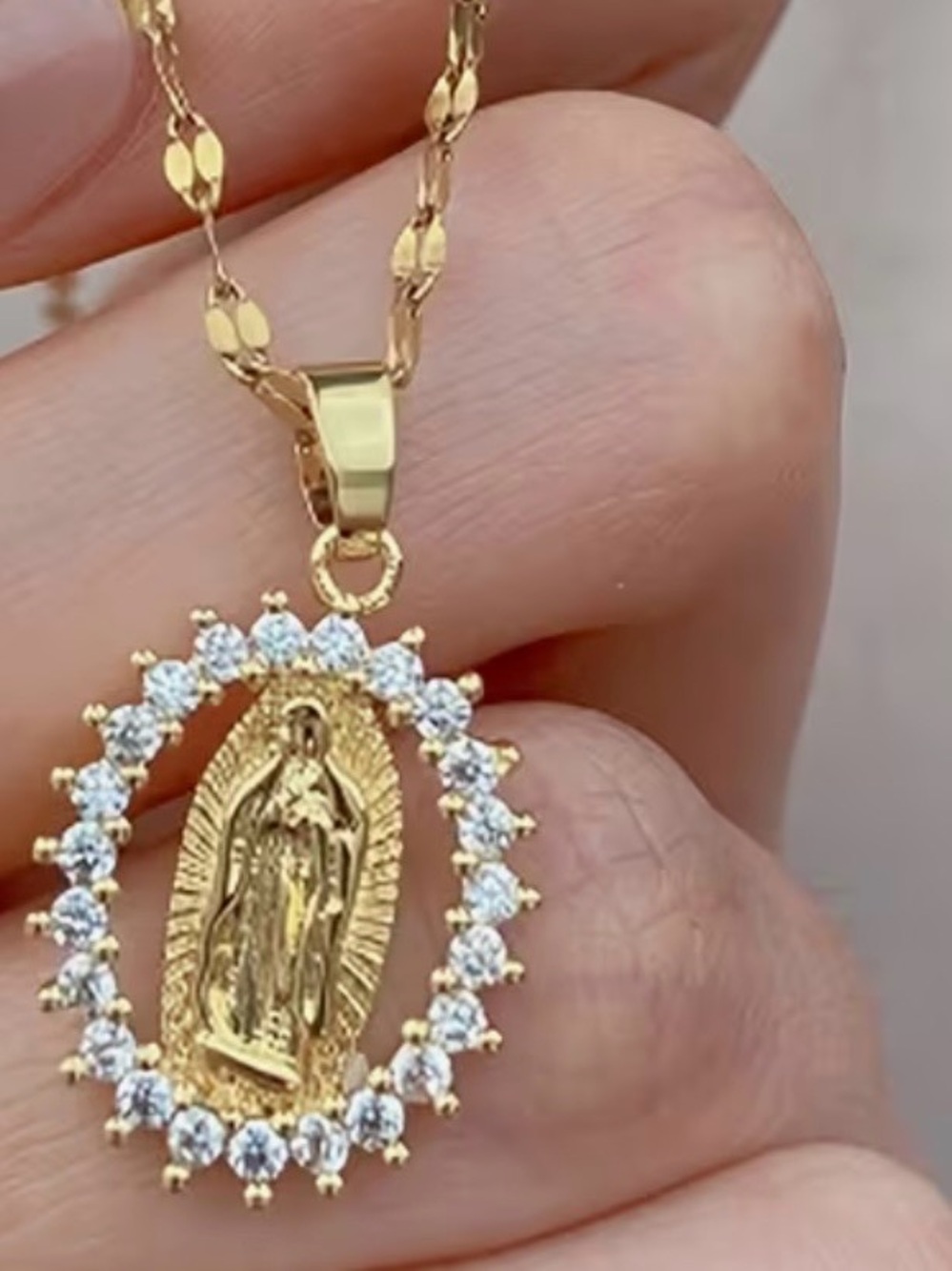 Our Lady of Guadalupe
Rhinestone Medallion/18”
Delicate zinc cable chain NIP